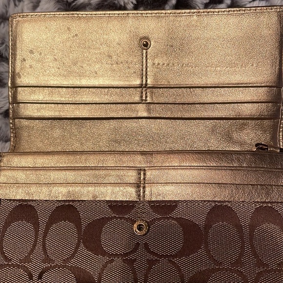 @@RARE FIND!!@@~Vintage 2008.Coach signature stripe floral appliqué wallet - Picture 7 of 11